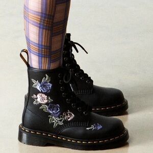 🖤Size 8 - NWT: DR. MARTENS - 1460 Genix Nappa Boot